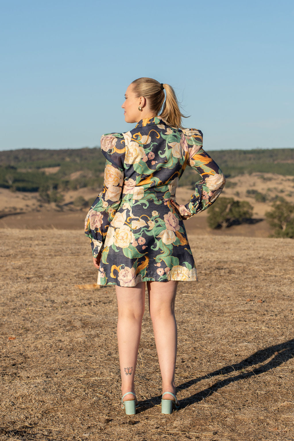 Leo Lin Lana Mini Shirtdress Size 10 Long Sleeve Floral